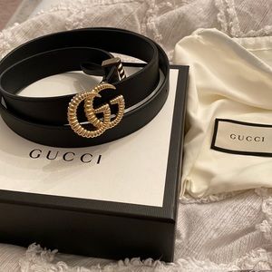 Gorgeous authentic Torchon Gucci belt Gold GG